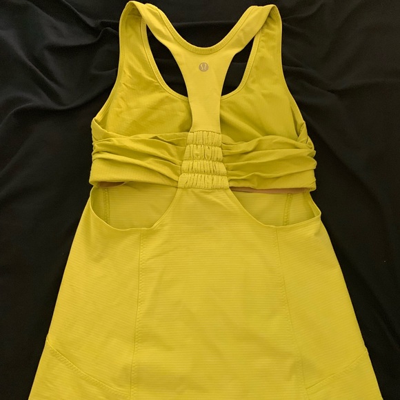 Lululemon Turbo Tank - Picture 2 of 3
